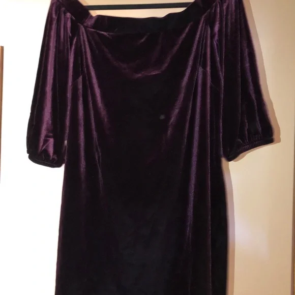 princess polly baby blue dress Vince Camuto Burgundy Velvet Platform Heels — the color of the season